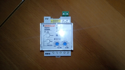 Заштитно реле Шнајдер Електрик ВигиПакТ RH99M, 220/240V AC, монтажа на DIN шина