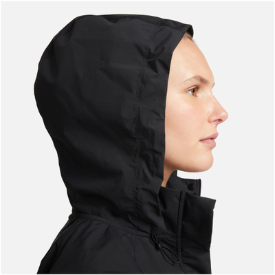 Спортска јакна Nike Storm-FIT за жени, со капуљача, отпорна на ветер, црна