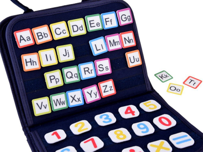 Libër shqisor lodër Akuku Sensory Book, tekstil, 3+, shumëngjyrësh