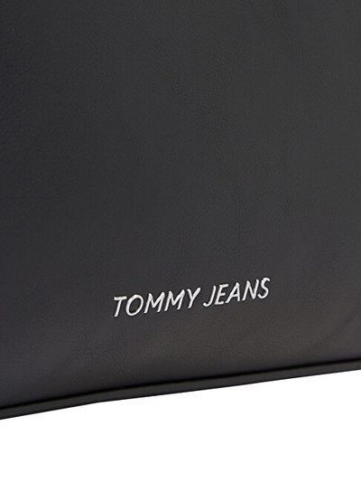 Çantë krahu për femra Tommy Hilfiger, e zezë