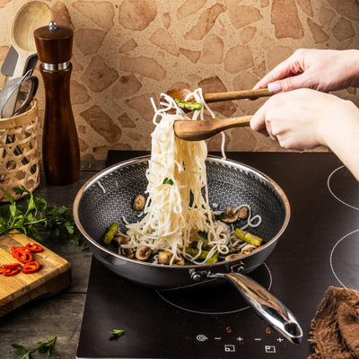 Tigan wok Klausberg KB-9024, 28cm, çelik inox, ngjyrë çeliku
