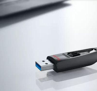 USB SanDisk Ultra, 64GB, USB 3.2 Gen 1, e zezë