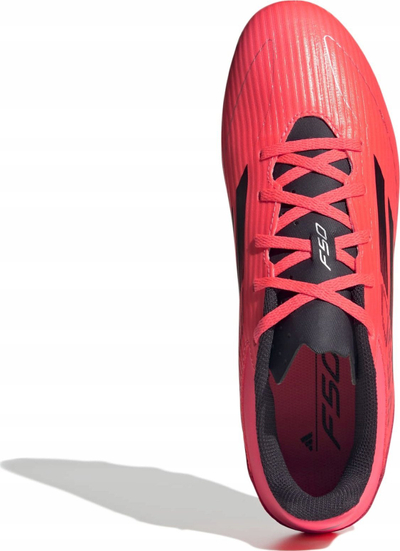Këpucë futbolli Adidas F50 Club FxG IE0613, tapa FxG për bar natyral, pjesë e sipërme sintetike, portokalli e kuqërremtë e zezë