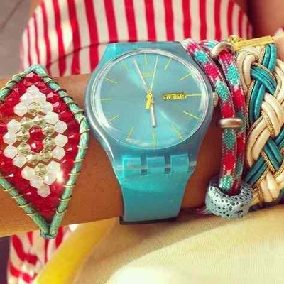 Orë dore Swatch SUOL700