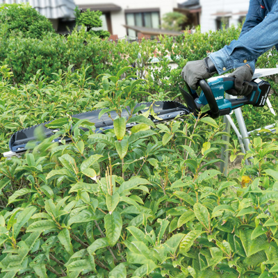 Gërshërë kopshti Makita DUH606 18V LXT, brushless, teh 600mm, pa bateri, pa karikues