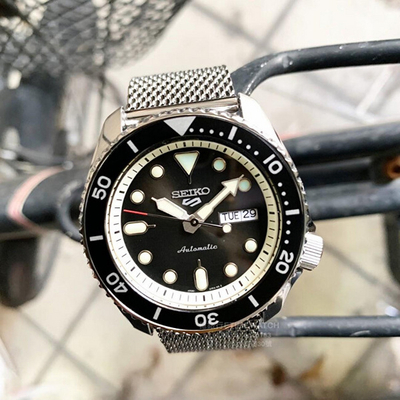 Orë dore Seiko 5 Sports Automatic SRPD73K1