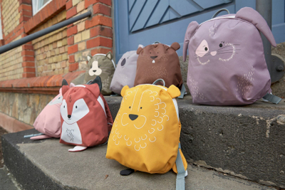 Çantë shpine për fëmijë Lässig Tiny Backpack About Friends Lion, 2L, me rripa të rregullueshëm, e verdhë
