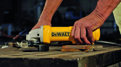 Makinë prerëse Dewalt DWE4237 