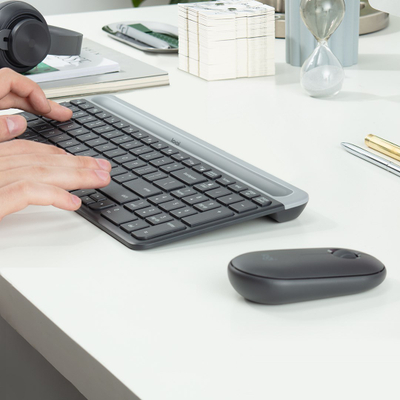 Set tastierë dhe maus Logitech MK470, 2.4 GHz, 1000 DPI, të zeza