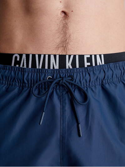 Shorce noti për meshkuj Calvin Klein, të kaltra