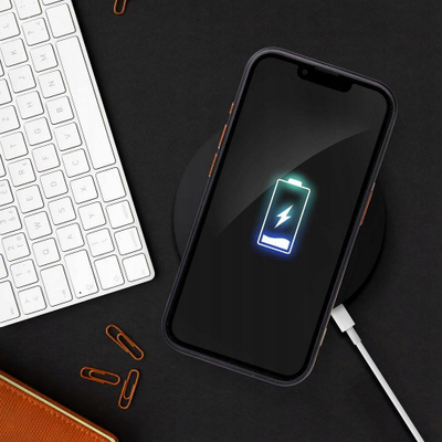 Kapak telefoni Color Edge Mag Cover për iPhone 11, i bi për MagSafe, transparent me të zezë edhe ar