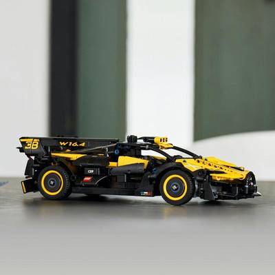Set LEGO® Technic 42151 Bugatti Bolide, 905 pjesë