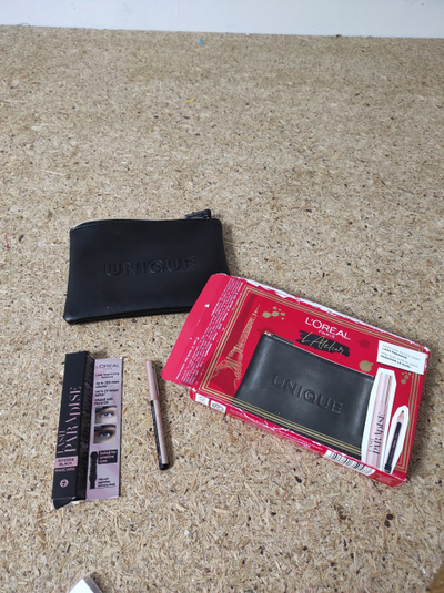 Set kozmetik L'Oreal Paris L'Atelier, maskarë Lash Paradise Extra Black, laps sysh i zi mini