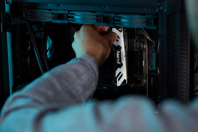 RAM меморија Kingston Fury Renegade, DDR5, 96GB 6400MHz CL32, црна сребрена