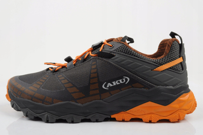 Këpucë hiking AKU Flyrock me Vibram Megagrip, shollë EVA, ngjyrë e zezë me portokalli