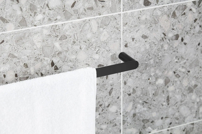 Mbajtëse peshqirësh banjoje KFA 864-027-81, 60 cm, çelik inox, e bardhë