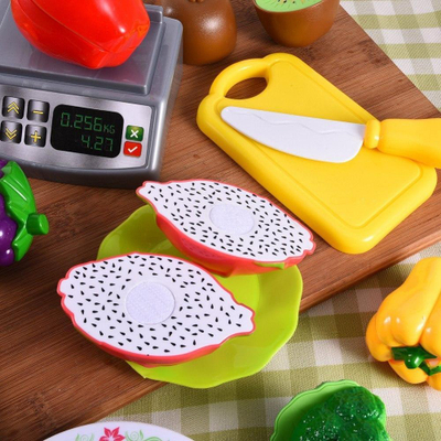 Set lodrash kuzhine LeanToys Basket with Vegetables, shportë me fruta e perime prerëse, peshore dyqani