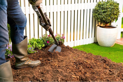 Motikë kopshti BLACK+DECKER Garden Hoe, 146 cm, bisht fiberglasi, e zezë portokalli