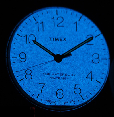 Orë dore Timex Waterbury TW2R25900