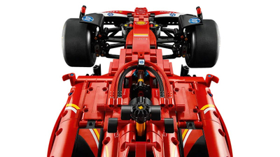 Set LEGO Ferrari F1 SF-24 42207, makinë garash, për të rritur, shumëngjyrëshe
