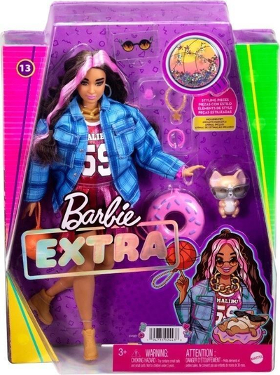 Kukull Barbie Extra Mattel, me xhaketë flanel, me aksesore dhe qen corgi, shumëngjyrëshe