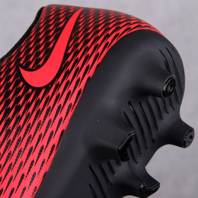 Atlete futbolli Nike Bravatia II FG (844436 601), 40, të kuqe