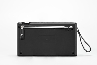 Radio portative Akai APR-600, Bluetooth, AM/FM, e zezë