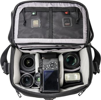 Çantë shpatulle Vanguard VEO Select 28S për aparat, për DSLR edhe mirrorless, me tablet 9.7", e zezë