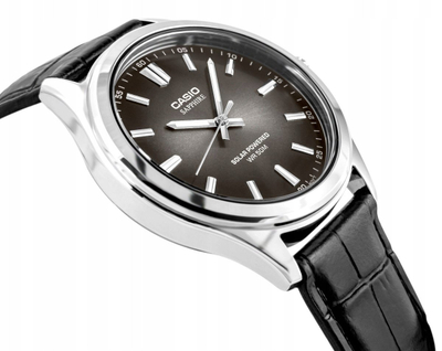 Рачен часовник Casio Standard MTS-RS100L-1AV, соларен, кожен ремен, црн бројчаник