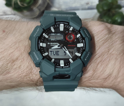 Orë dore Casio G-Shock GA-010-2AER, digjitale‑analoge, e papërshkueshme nga uji, blu