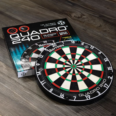 Dërrasë dart Harrows Quadro 240 Shield, për lojë profesionale, me unazë quadruple