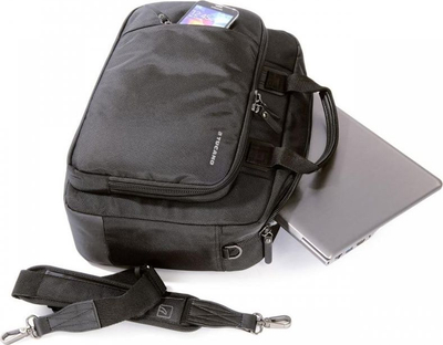 Çantë biznesi Tucano Centro 15 për laptop 15.6", me rrip shpatulle, ngjyrë e zezë