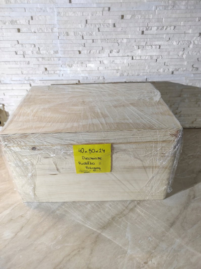 Kuti shumëqëllimëshe druri, 40x30x24 cm, me kapak me mentesha, ngjyrë natyrale