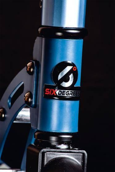 Trotinet SIX DEGREES Alumini Stunt, dërrasë XL, timon me rregullim, blu