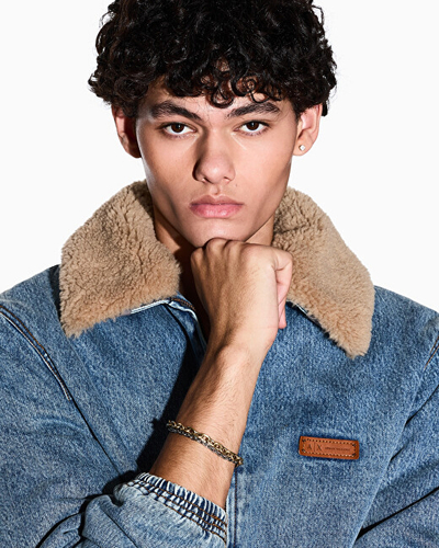 Byzylyk për meshkuj Armani Exchange AXG0162710, i artë/ i argjendtë