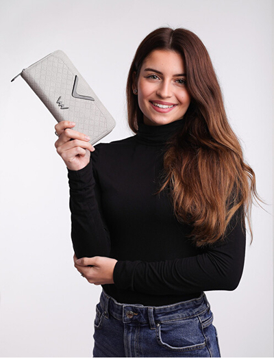 Kuletë për femra Vuch Mico, e hirtë