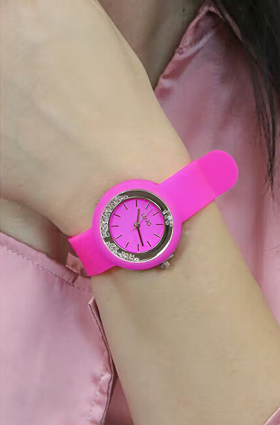 Ora dore për femra Liu Jo Teen TLJ2203, 33mm, 3 ATM, fuchsia