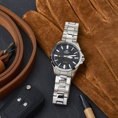 Рачен часовник Casio EFV-100D-1AVUEF, хронограф, не’рѓосувачки челик, сребрен