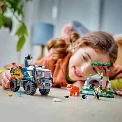 Lodër LEGO City Jungle Explorer Truck 60426, set për me ndërtu, 6+, shumëngjyrëshe
