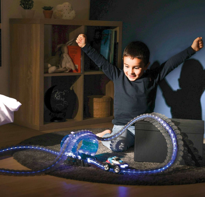 Pistë makinash Smoby Flextreme Neon, 2.6 m, LED, shumëngjyrëshe
