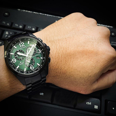 Orë dore Citizen Promaster Land Racer CB5925-82X