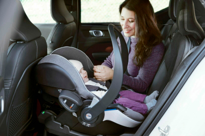 Ulëse për veturë për foshnje BeSafe iZi Go Modular X2 i-Size, 40-75 cm, Black Cab, e zezë