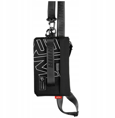 Çantë crossbody Skinarma Jager, me rrip qafe, e zezë