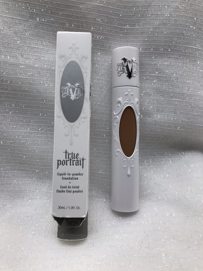 Fondatinë KVD True Portrait 074 Tan, e lëngshme, 30ml