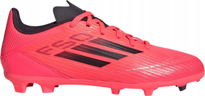 Këpucë futbolli Adidas F50 League FG MG Jr IF1377, për kalamaj, për bar natyral edhe sintetik, rozë