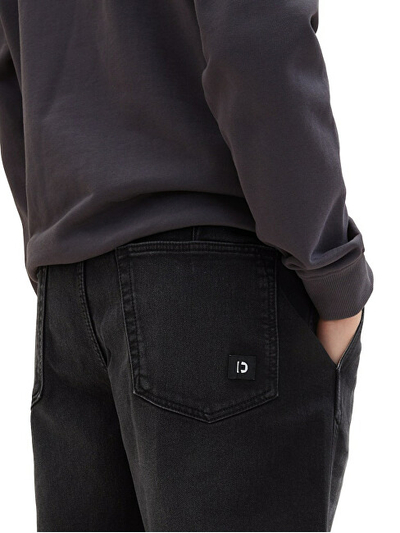 Pantallona të shkurtë Tom Tailor Loose Fit, të zi