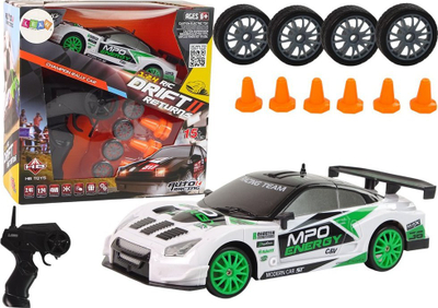 Makina me telekomandë R/C Sports Drift Car, 1:24, 15 km/h, shumëngjyrëshe