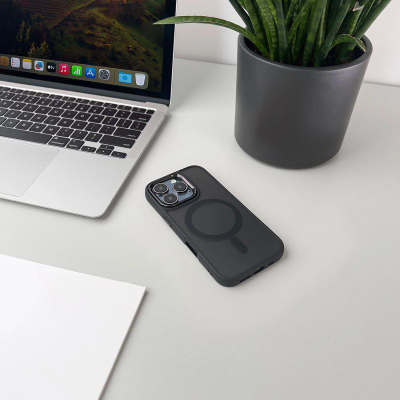 Mbrojtëse telefoni Hurtel Fashion, me MagSafe, për iPhone 17 Pro, e zezë