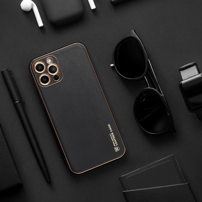 Futrollë Forcell Leather për iPhone 12 Pro, lëkurë eko, me anë ari, e zezë
