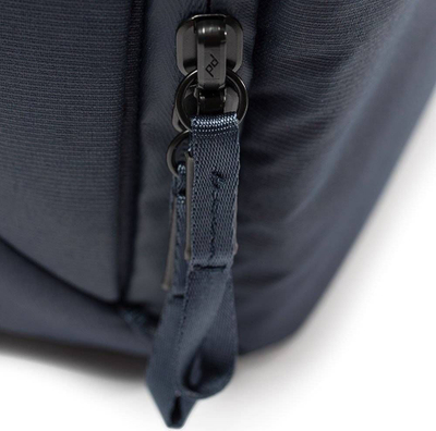 Çantë shpine Peak Design Everyday Sling V2 6L, rezistente ndaj motit, Midnight blu e errët